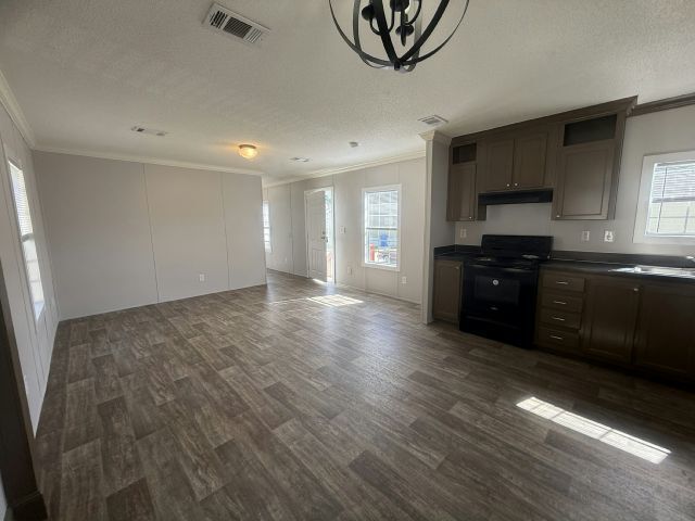 Photo - 9711 Polak Dr