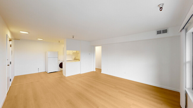 Photo - 2033 Castro St Unit 11A