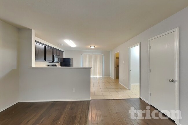 Photo - 3120 Middleview Rd