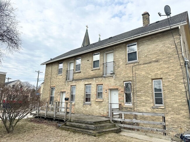 Photo - 2016 Marshall St Unit Apt A