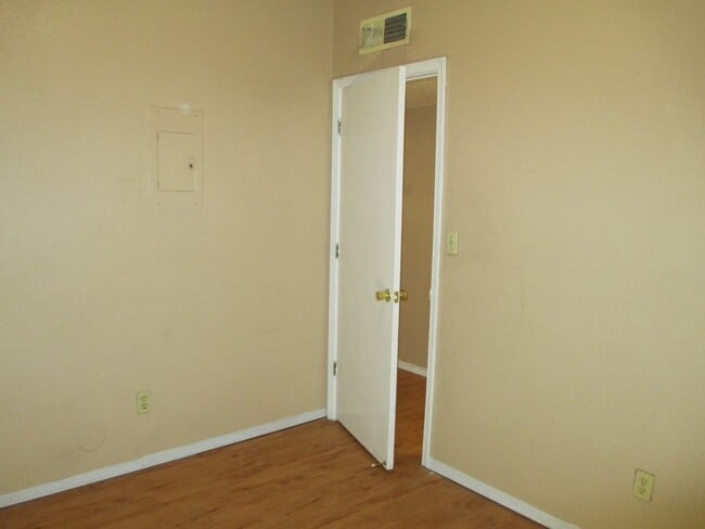 Photo - 1311 E San Antonio Ave Unidad 2