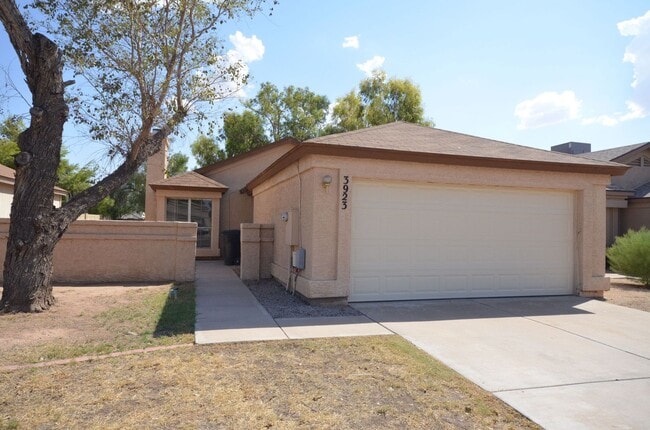 Building Photo - BEAUTIFUL, SPACIOUS 2 BED AND 2 BATH HOME ...