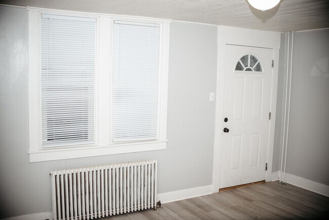 Photo - 26 E Main St