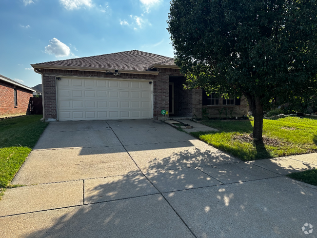 Building Photo - 8124 Stowe Springs Ln Rental