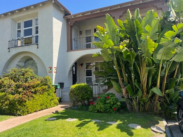 Photo - 1026 S Holt Ave Unit 1026