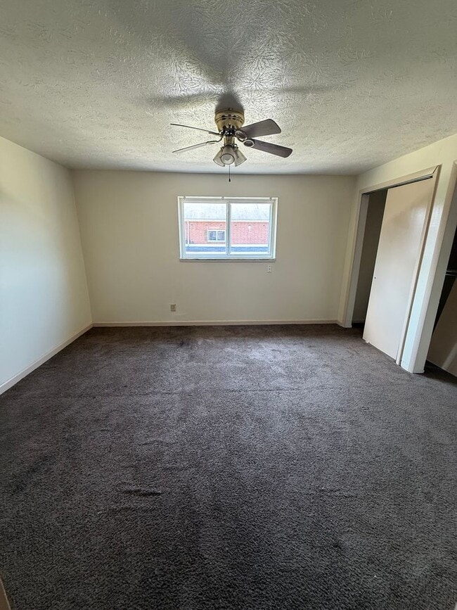 Photo - 23921 Banbury Cir