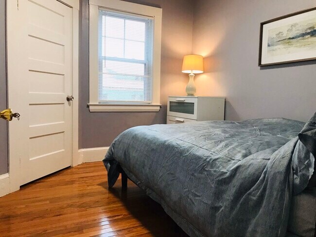 Photo - 2 Mullen Ct Unit 2