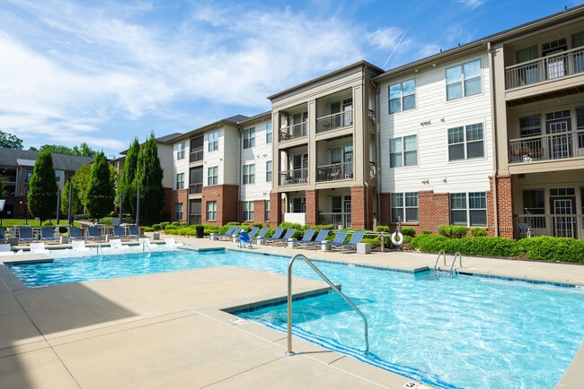 Building Photo - Fountains Matthews