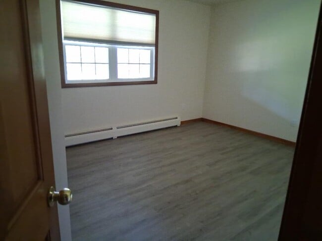 Photo - 718 Forest Rd