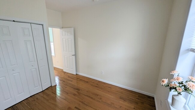 Photo - 45-47 Newkirk St