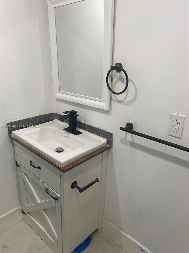 Photo - 2162 NW 26th St