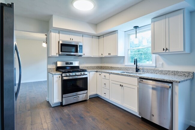 Photo - 3017 Fairchild Ln