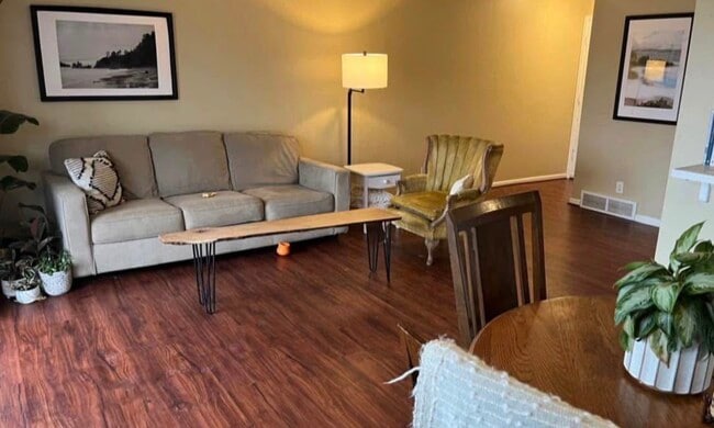 Photo - 4732 Belleview Ave Unit -