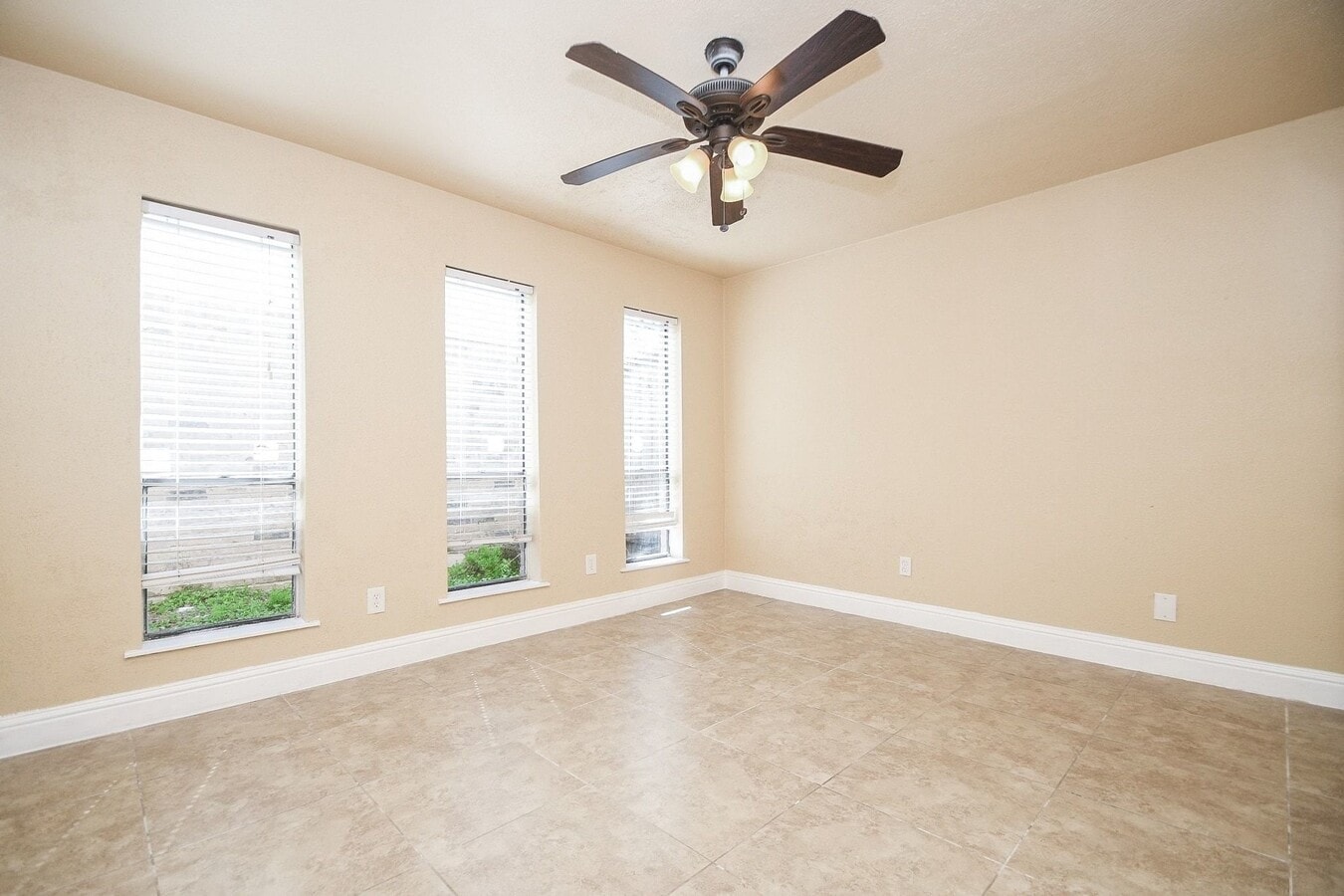 Photo - 11330 Bandlon Dr