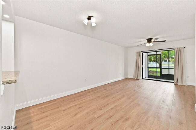 Photo - 9261 Central Park Dr Unit 106