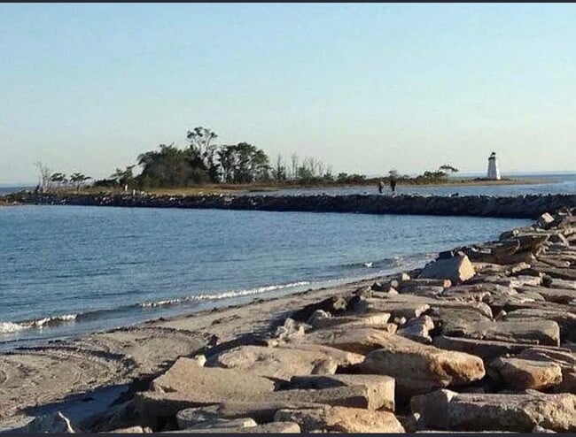 Photo - 281 Broad St