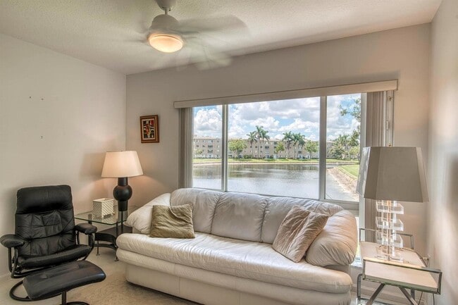 12547 Imperial Isle Dr Unit 208
