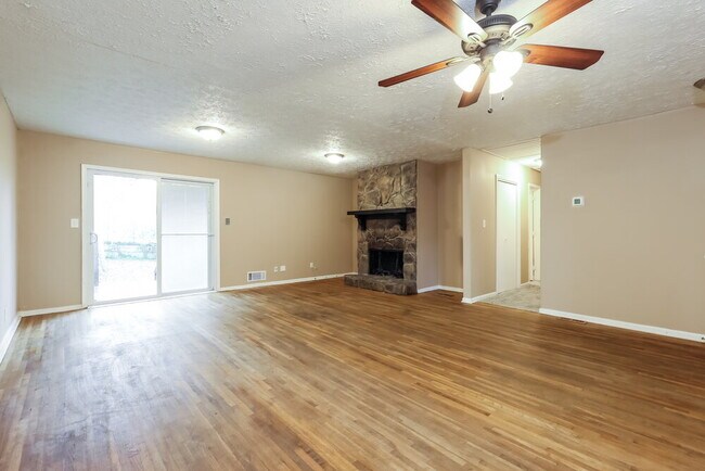 Photo - 7575 Fielder Rd