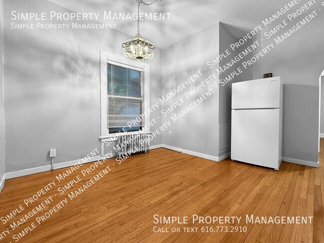 Photo - 331 Crescent St NE Unit 1