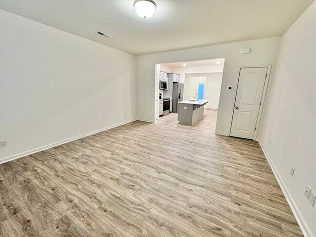 Photo - Two bedroom 2 1/2 bath Minutes from downtown Mooresville