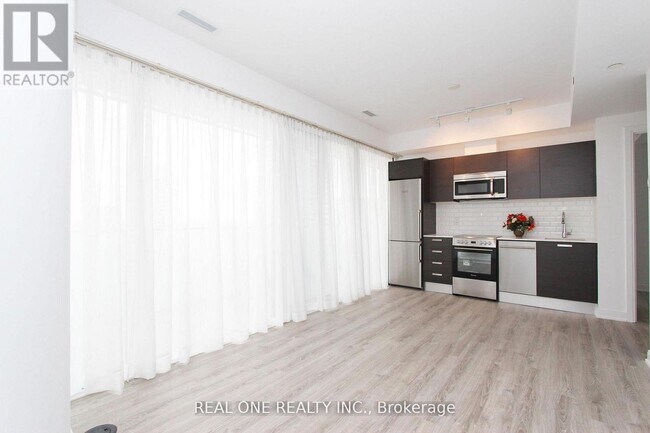 Photo - 42 Charles St E Unit 3903