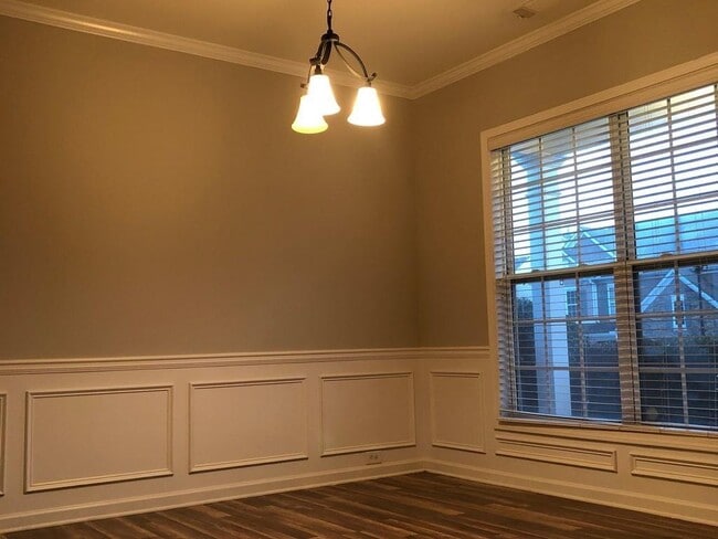 Photo - 2268 White Alder Dr NE