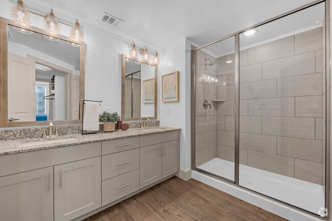 1 BR 1 BA, 975 Sq. Ft. - Bathroom