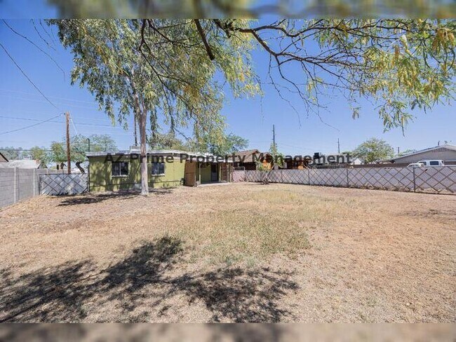 Photo - 1423 E Virginia Ave