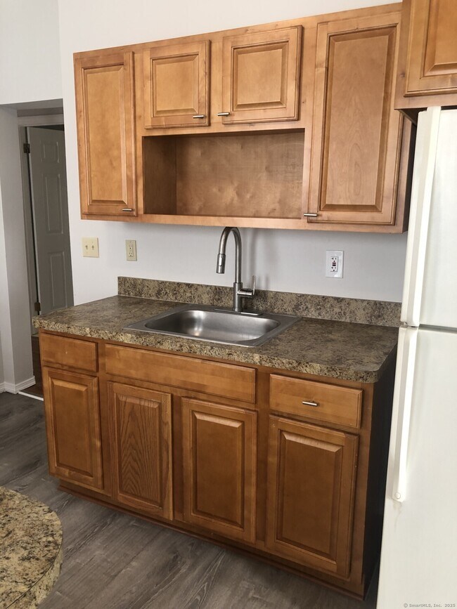 Photo - 263 Martin St Unit 2 (Second floor)