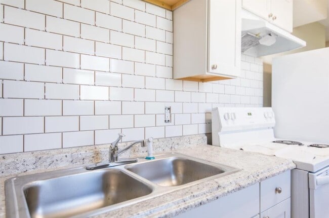 Photo - 431 Garden City Dr