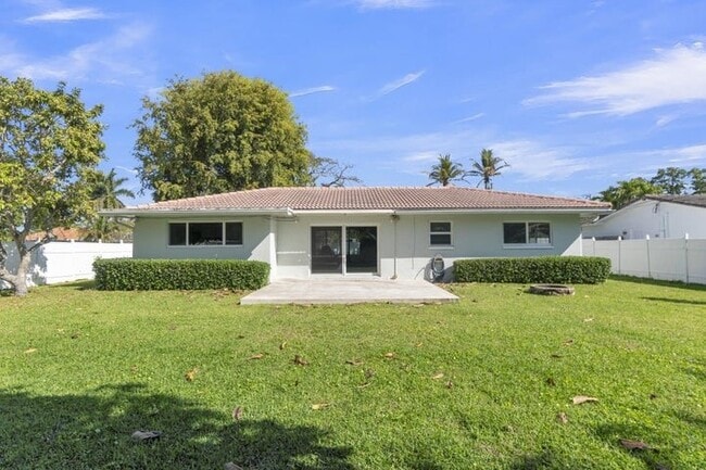 Photo - 1180 SW 17th St