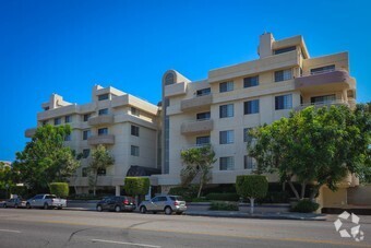 2BR - 4800 Sepulveda Blvd. Rental