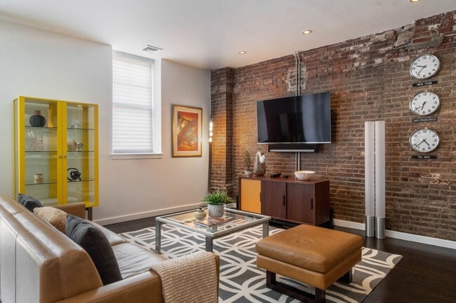 Photo - 136 Arlington St Unidad 3