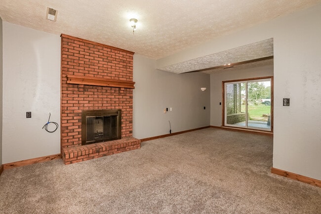 Photo - 371 Shenandoah Blvd