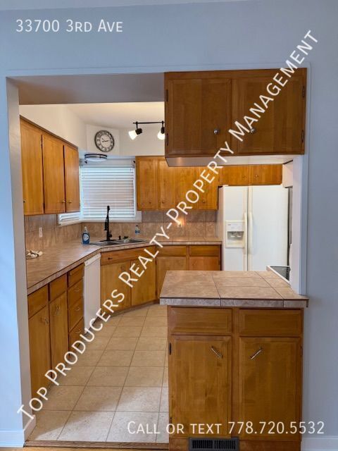 Photo - Heritage House