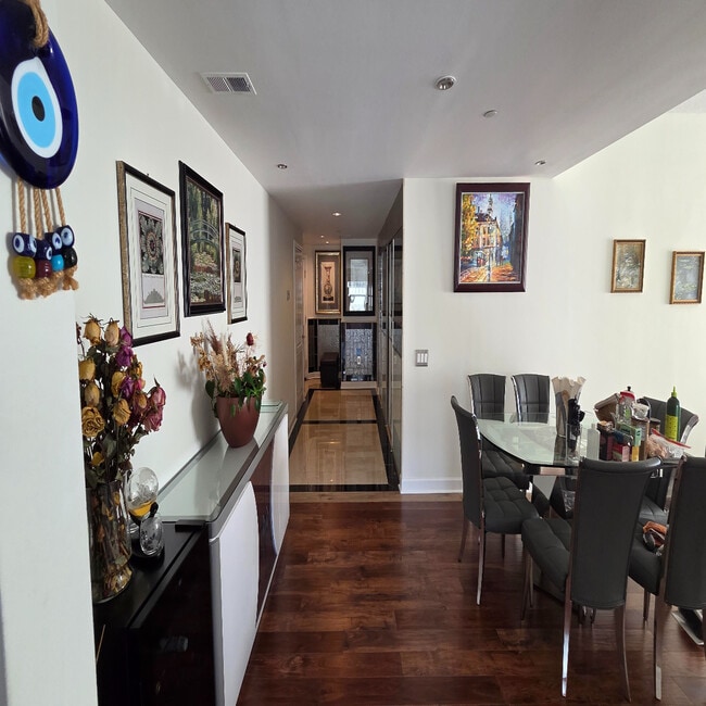 Building Photo - 195 14th St NE Unit 2807