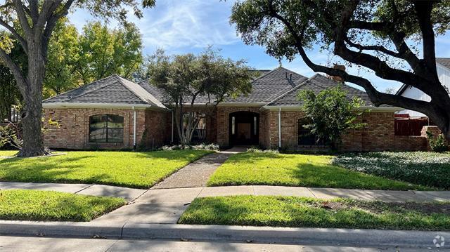 Building Photo - 3600 Interlaken Dr Rental