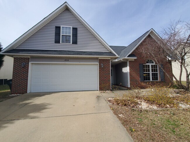 Photo - 1932 Yellowbrick Rd Casa