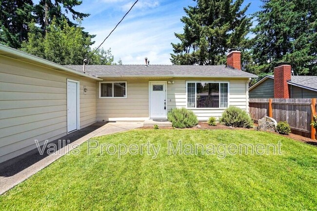 Photo - 453 Hrubetz Rd SE