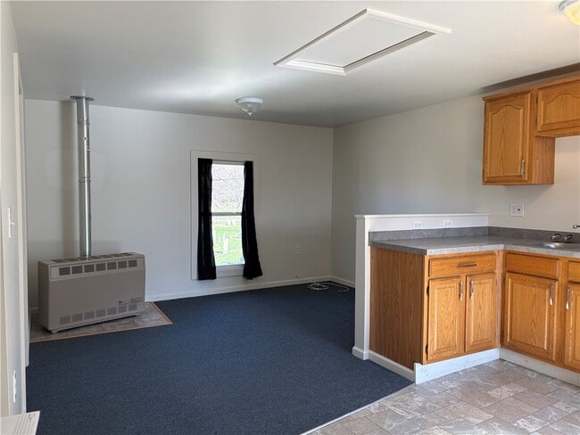 Photo - 132 W High St