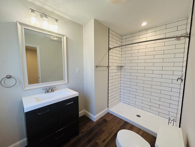 Photo - 1700 W University St Unidad 5