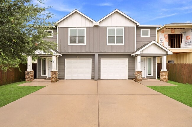 Photo - 8206 Bassett St Unit A