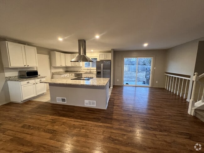 Building Photo - 4765 Nightingale Dr Rental