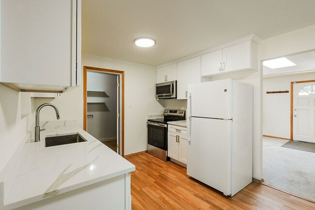 Photo - 4416 67th Ave W