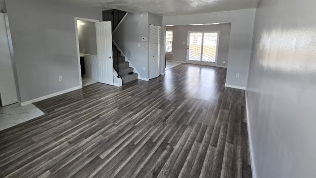 Photo - 5806 Folgate Ct