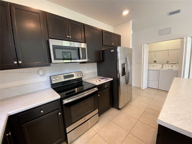 Photo - 2424 SE 3rd St