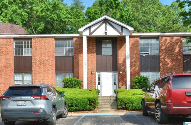 Building Photo - 840 Beacon Pkwy E Unit C