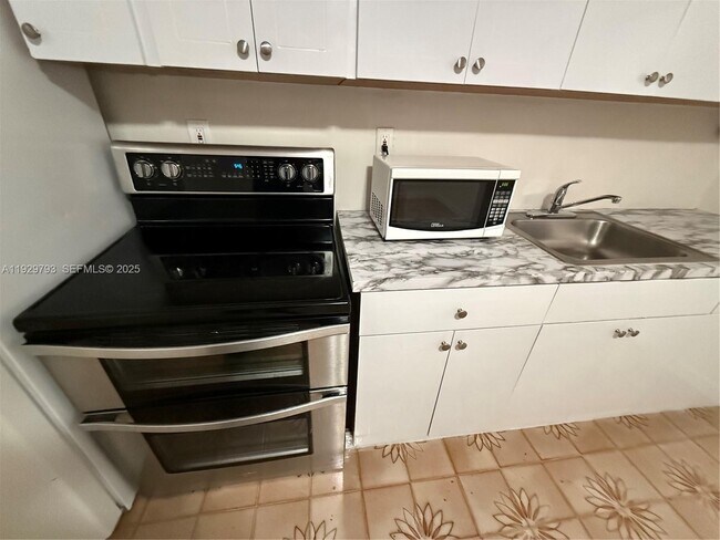 Photo - 6765 SW 19th St Unit Back