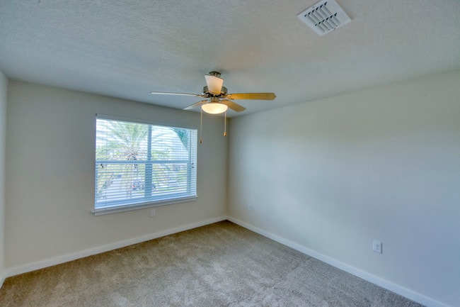Lofts at Monroe Apartments | Jacksonville, FL