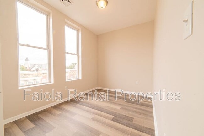 Photo - 112 N High St Unidad Apt C2